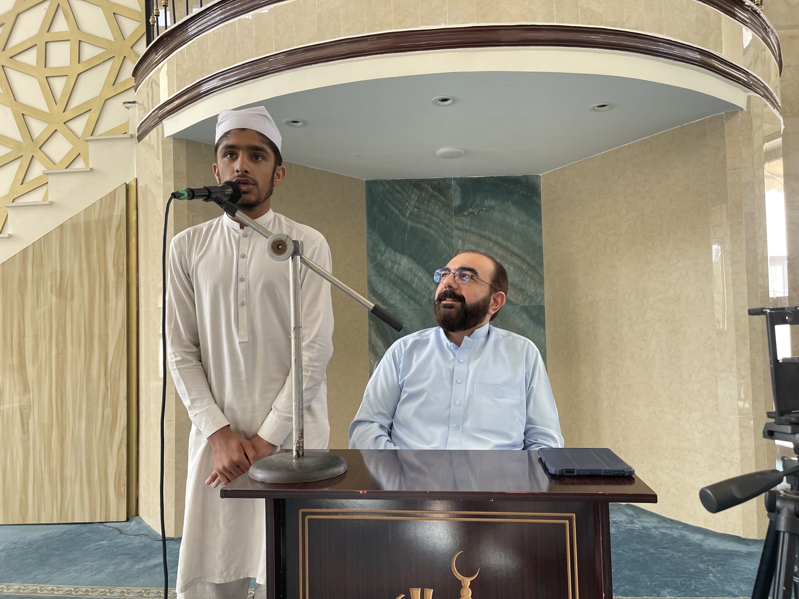 Parvaz Leadership & Growth Organization, Parvaz Foundation, Leadership Development, Public Speaking, Leadership coaching, Leadership events, Islamic leadership